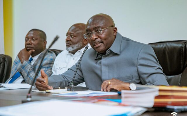 Bawumia engages Pharmaceutical Society of Ghana on boosting local drug production